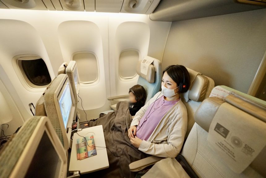フライト エミレーツ航空が子連れ海外旅行におすすめな７の理由 エコノミー ビジネスクラス体験レポート