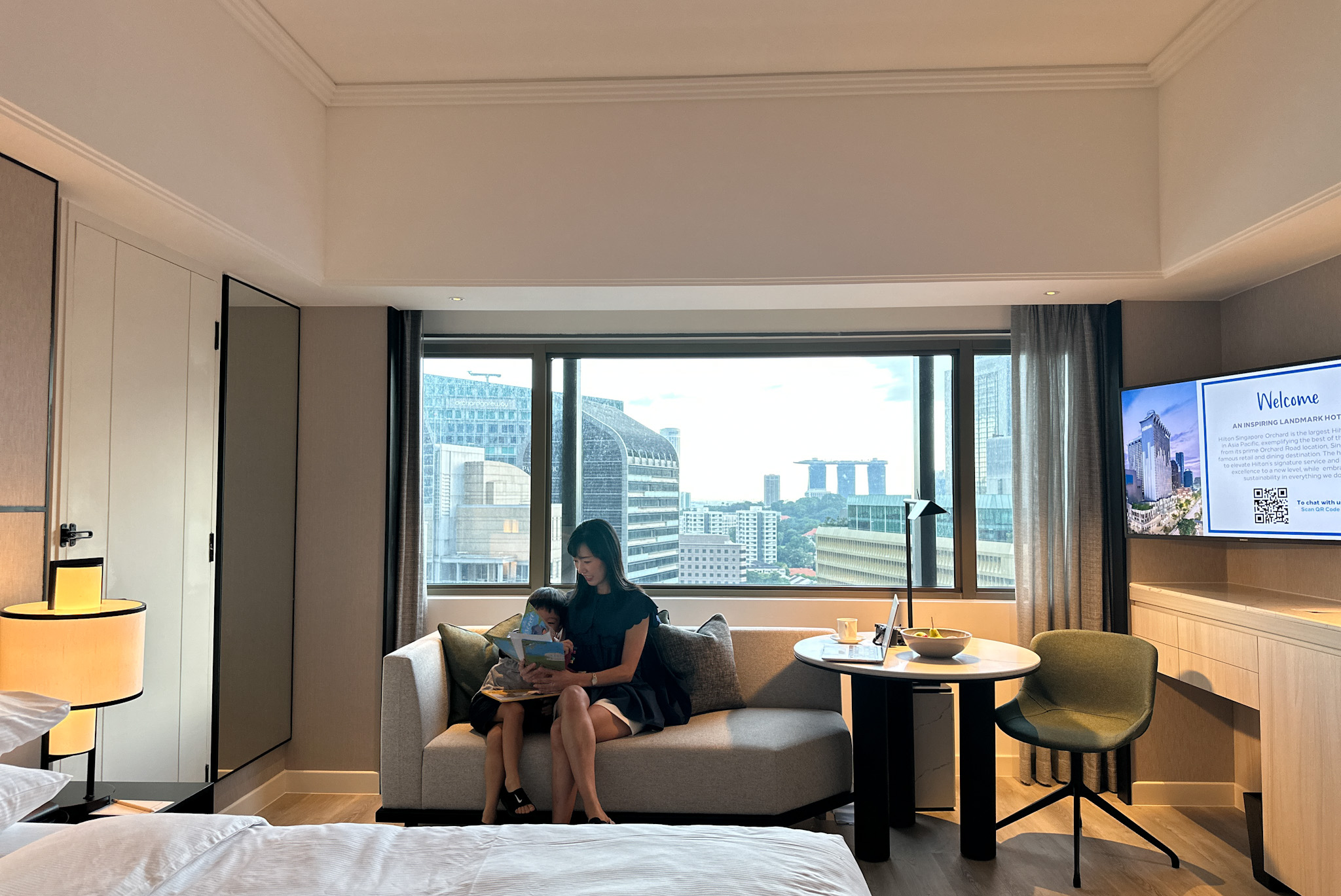 よ*ん様 Mサイズ 2025ss 新作 完売品 HILTON ヒルトン トガドレ ファイル:Hilton Osaka 20120429-001.jpg - Wikipedia
